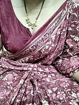Snapshot of sunitha-3 chatting on February 28, 2:42 pm sunitha-3 online show from February 28, 2:42 pm