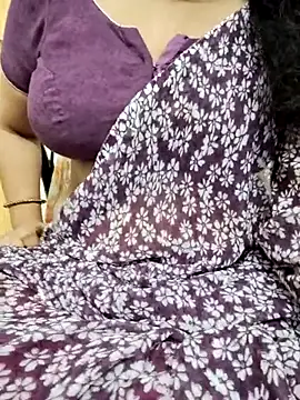 Snapshot of sunitha-3 chatting on March 5, 6:54 am sunitha-3 online show from March 5, 6:54 am