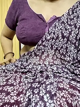 Snapshot of sunitha-3 chatting on March 5, 7:27 pm sunitha-3 online show from March 5, 7:27 pm