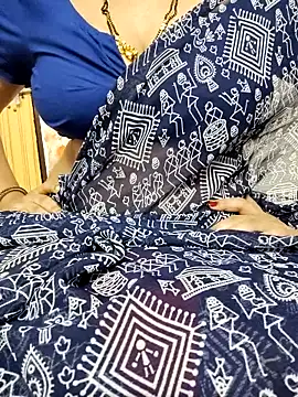 Snapshot of sunitha-3 chatting on March 6, 3:45 pm sunitha-3 online show from March 6, 3:45 pm