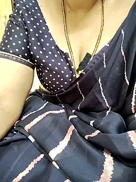 Snapshot of sunitha-3 chatting on March 7, 8:13 am sunitha-3 online show from March 7, 8:13 am