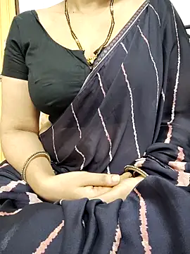 Snapshot of sunitha-3 chatting on March 22, 9:45 am sunitha-3 online show from March 22, 9:45 am