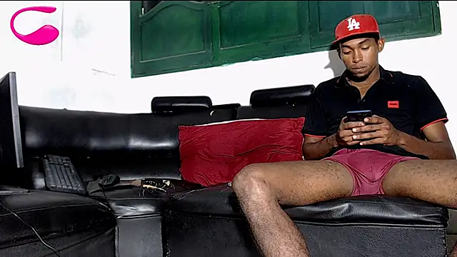 Deleon1995 online show from January 3, 1:16 am