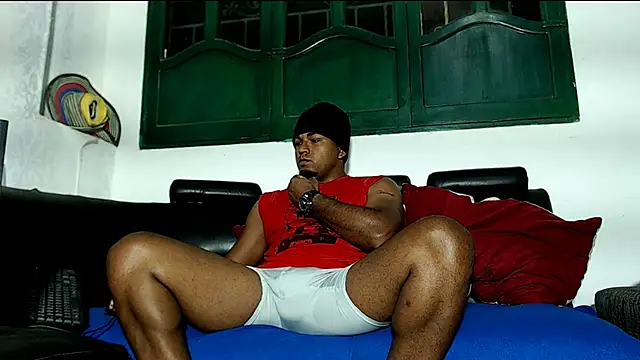 Snapshot of Deleon1995 chatting on January 25, 1:10 am Deleon1995 online show from January 25, 1:10 am