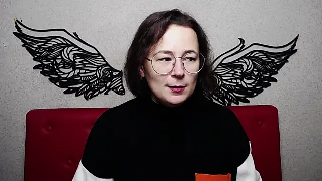 MarieSho online show from February 5, 6:04 pm