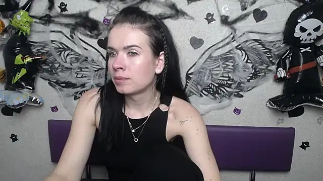 JasmineKouch online show from November 2, 6:21 pm