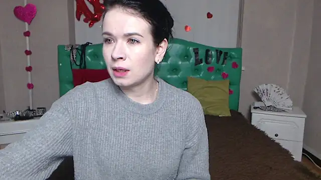 JasmineKouch online show from January 19, 6:17 am