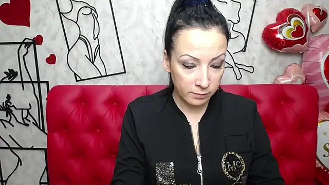 Snapshot of ElizabethSho chatting on March 16, 6:12 pm ElizabethSho online show from March 16, 6:12 pm