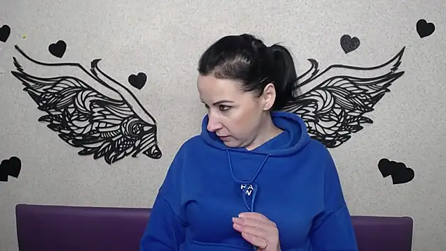 Snapshot of ElizabethSho chatting on November 19, 6:08 pm ElizabethSho online show from November 19, 6:08 pm