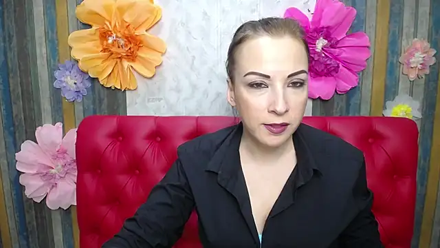 Snapshot of ElizabethSho chatting on March 25, 6:03 pm ElizabethSho online show from March 25, 6:03 pm