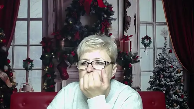 EmiliaGree online show from January 12, 6:13 pm