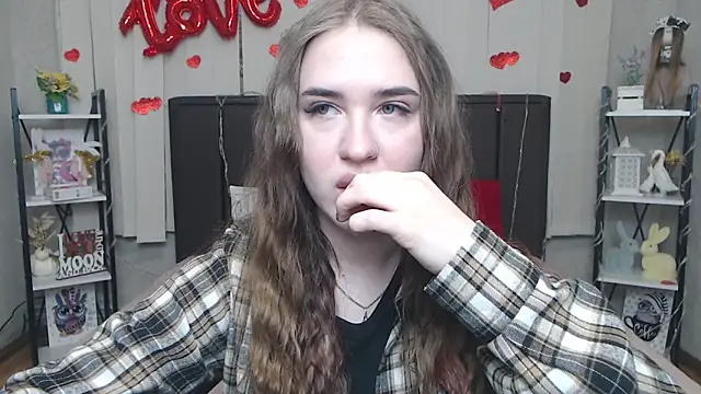 LauraHlot online show from March 14, 6:19 am