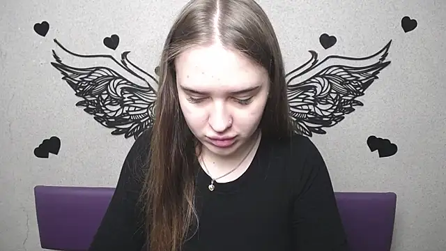 LauraHlot online show from April 28, 5:34 am