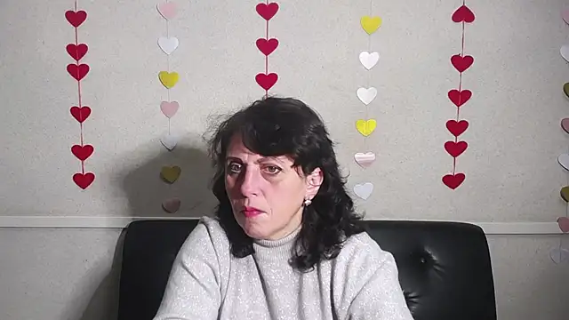 Snapshot of LuciaMii chatting on January 26, 6:06 pm LuciaMii online show from January 26, 6:06 pm