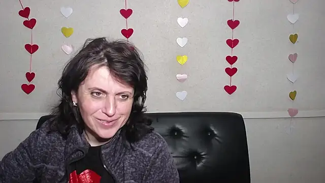 Snapshot of LuciaMii chatting on February 11, 9:14 pm LuciaMii online show from February 11, 9:14 pm