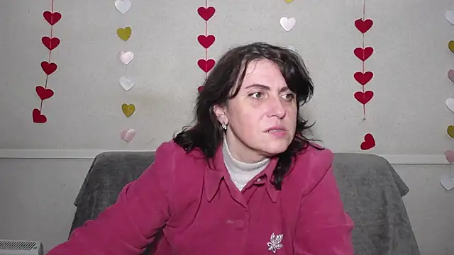 Snapshot of LuciaMii chatting on February 27, 6:09 pm LuciaMii online show from February 27, 6:09 pm