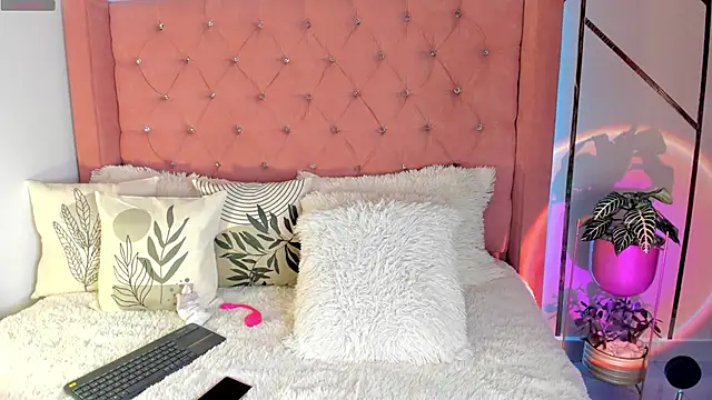 foxxxmegan online show from March 12, 2:56 pm