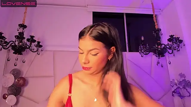 Snapshot of Aliysson_cooper chatting on June 16, 1:36 pm Aliysson cooper online show from June 16, 1:36 pm