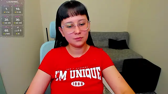 Snapshot of Sofiskies chatting on February 14, 1:24 am Sofiskies online show from February 14, 1:24 am