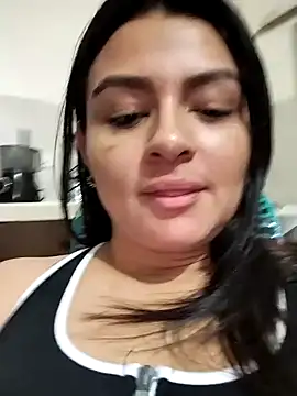 Snapshot of Linda_Lars chatting on December 2, 4:20 am Linda Lars online show from December 2, 4:20 am