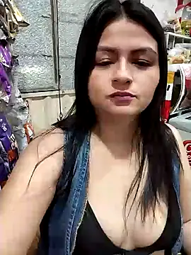 Snapshot of Linda_Lars chatting on December 20, 4:53 am Linda Lars online show from December 20, 4:53 am