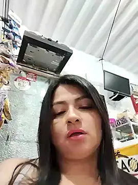 Snapshot of Linda_Lars chatting on December 28, 4:41 am Linda Lars online show from December 28, 4:41 am