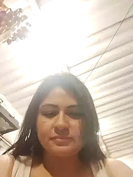 Snapshot of Linda_Lars chatting on January 21, 5:05 am Linda Lars online show from January 21, 5:05 am