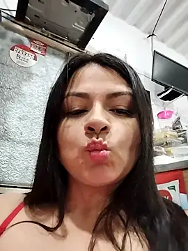 Snapshot of Linda_Lars chatting on February 16, 5:37 am Linda Lars online show from February 16, 5:37 am