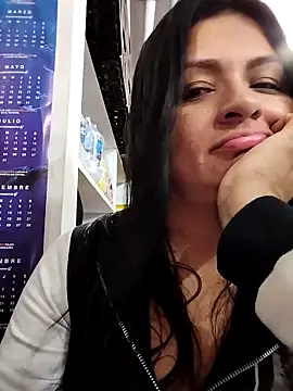 Snapshot of Linda_Lars chatting on February 20, 3:34 am Linda Lars online show from February 20, 3:34 am