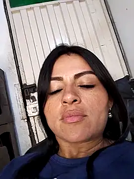 Snapshot of Linda_Lars chatting on October 1, 3:12 am Linda Lars online show from October 1, 3:12 am
