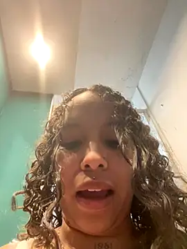 Snapshot of MarieLeon chatting on October 5, 9:13 pm MarieLeon online show from October 5, 9:13 pm