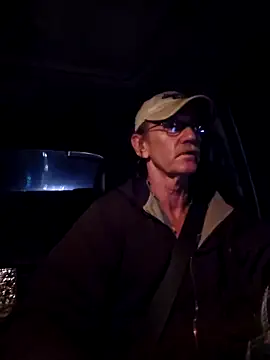 coolbrease10 online show from March 16, 1:11 am