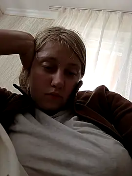 Snapshot of AnastasiaSky19 chatting on September 27, 9:03 am AnastasiaSky19 online show from September 27, 9:03 am