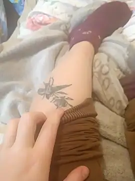 Snapshot of AnastasiaSky19 chatting on November 16, 6:52 am AnastasiaSky19 online show from November 16, 6:52 am