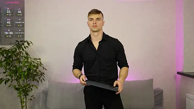 Nik Sharp online show from March 8, 4:06 pm