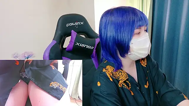 Snapshot of hazuki_8008 chatting on October 3, 4:20 am hazuki 8008 online show from October 3, 4:20 am