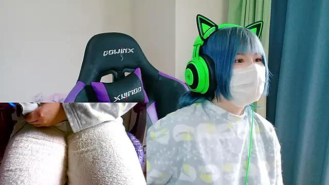 Snapshot of hazuki_8008 chatting on November 13, 2:10 am hazuki 8008 online show from November 13, 2:10 am