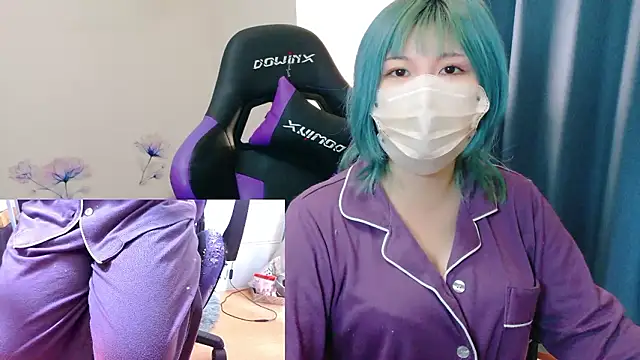 Snapshot of hazuki_8008 chatting on December 2, 3:12 am hazuki 8008 online show from December 2, 3:12 am