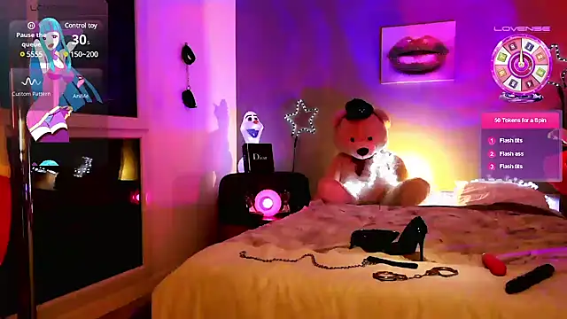 Stripgirl31 online show from March 12, 12:31 am