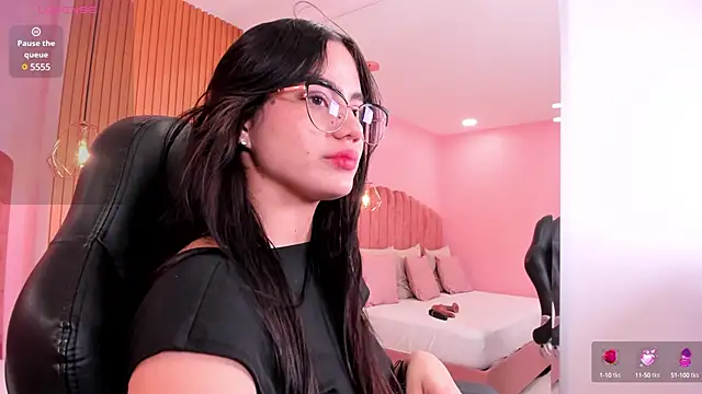 Snapshot of ariel_jonees chatting on February 28, 4:42 pm ariel jonees online show from February 28, 4:42 pm