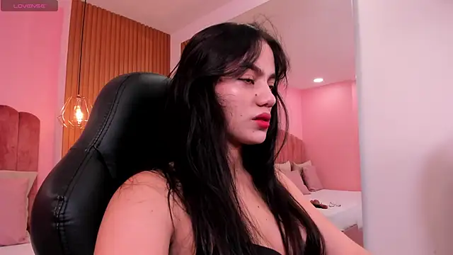 Snapshot of ariel_jonees chatting on March 1, 12:23 pm ariel jonees online show from March 1, 12:23 pm