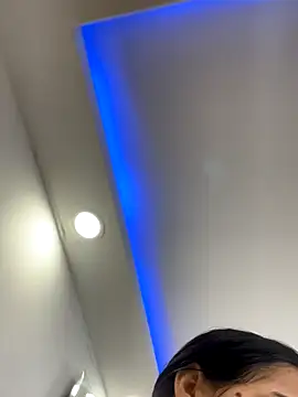 Snapshot of ariel_jonees chatting on November 12, 2:45 am ariel jonees online show from November 12, 2:45 am