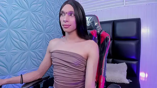 Snapshot of Milk_max_18 chatting on November 26, 10:44 pm Milk max 18 online show from November 26, 10:44 pm