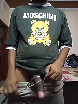 Snapshot of Shubuu__x chatting on June 3, 1:46 pm Shubuu x online show from June 3, 1:46 pm