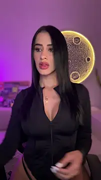 SarahhSmitth1 online show from April 22, 11:28 pm