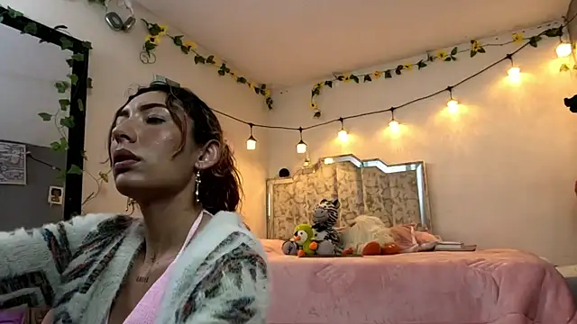 Tomoe b online show from January 14, 8:20 am