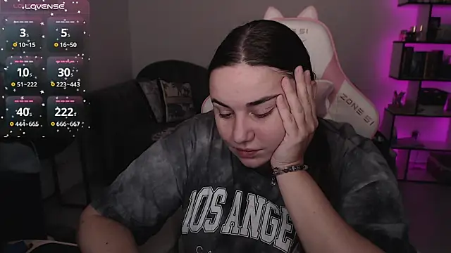 SexyWitch 666 online show from October 20, 8:37 am