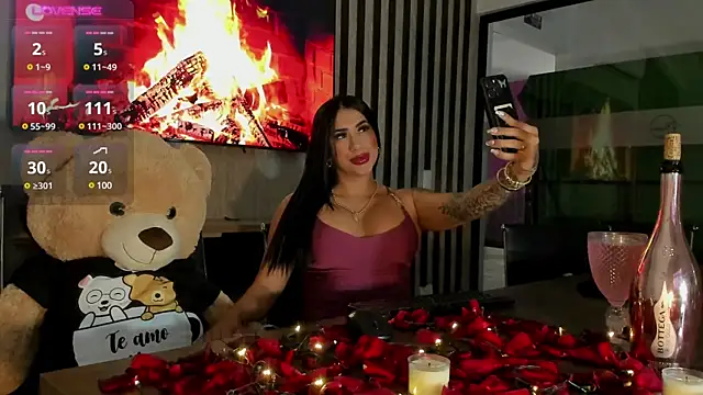 Snapshot of kiim_taaylor chatting on February 15, 9:48 pm kiim taaylor online show from February 15, 9:48 pm