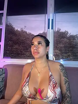 Snapshot of kiim_taaylor chatting on September 18, 1:24 pm kiim taaylor online show from September 18, 1:24 pm