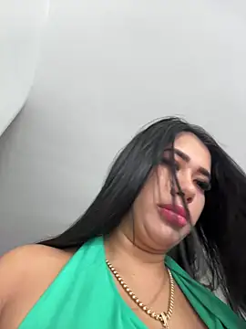 kiim taaylor online show from October 31, 12:39 pm